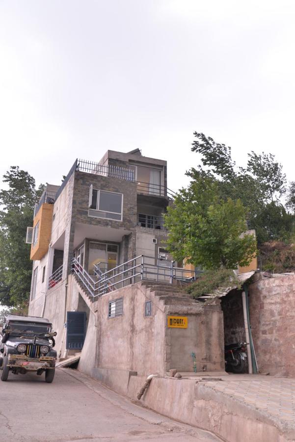 Midway Apartment Murree Exterior photo