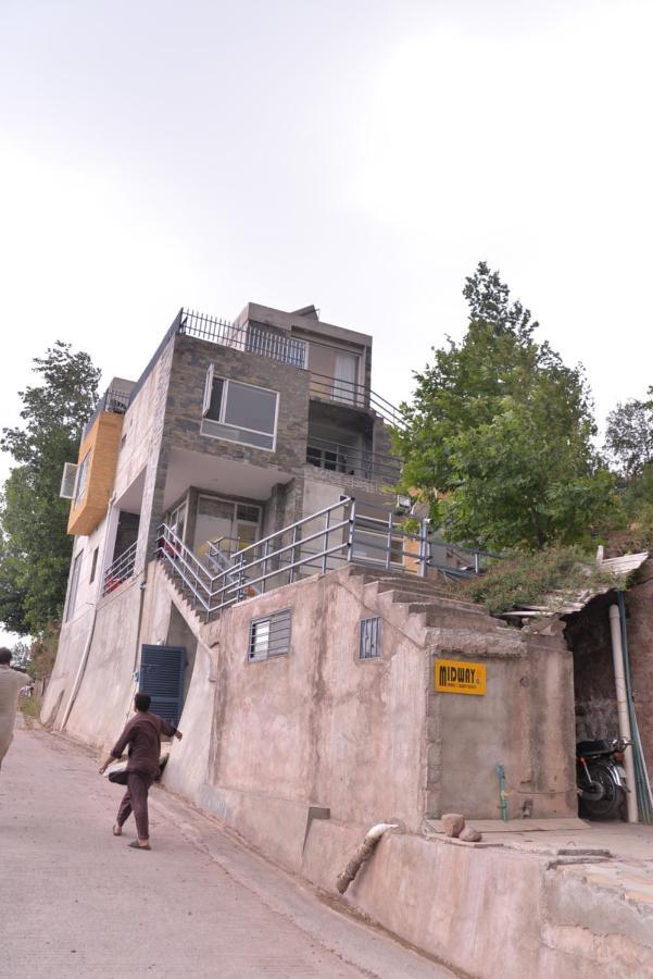 Midway Apartment Murree Exterior photo